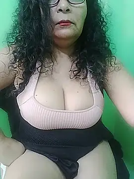 Amarantha25's Live XXX Chat