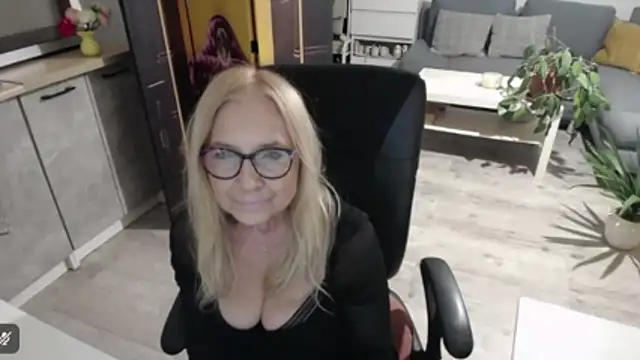 sofia_xkiss Chat XXX live