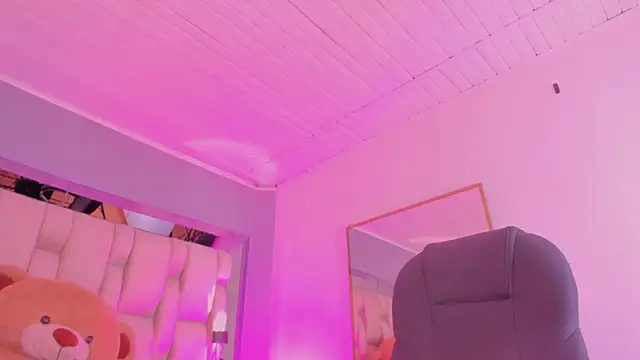 AishaKassandra 라이브 XXX 채팅