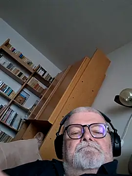 Pokazy przed kamerką – petvarad