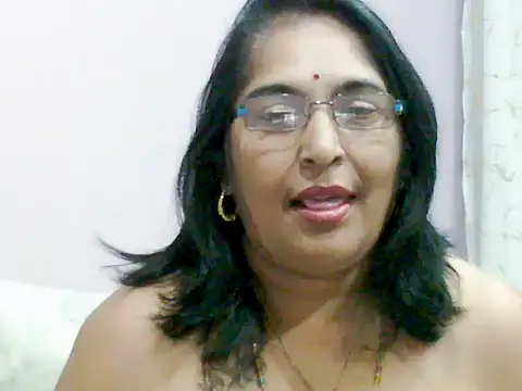 sexy69hotmum 现场XXX聊天