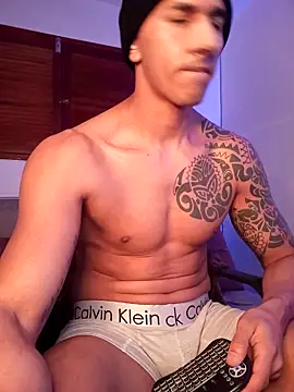 Joylopez_fit: онлайн-секс-чат