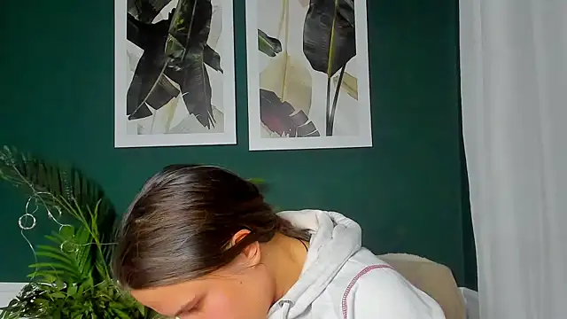 Chatroom XXX en direct de AdeleCruz