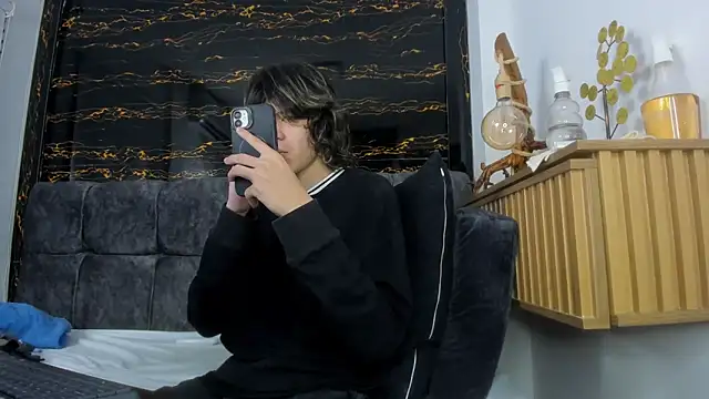 Diamond_twink élő XXX-chatje