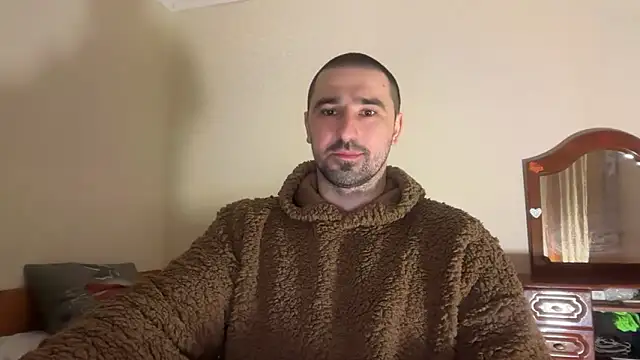 Hard_to_Obey élő XXX-chatje