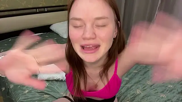 KarlynGow Live XXX-chat