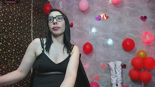 دردشة adellelennoxx الجنسية المباشرة