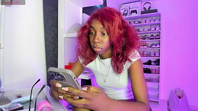 Chat +18 de Amberprincess2 ao vivo