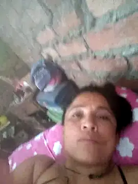 Show modela Auroraangels1 na web-kameri