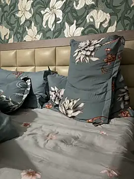 Michel_huge's Live XXX Chat