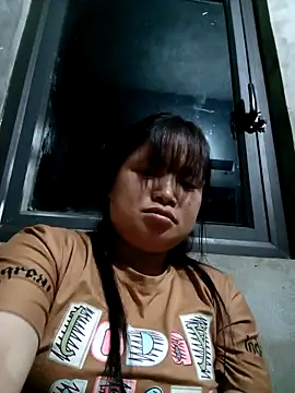 Ava-120 Adlı Modelin Canlı XXX Sohbeti