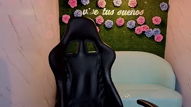 Kimberly23_a Adlı Modelin Canlı XXX Sohbeti