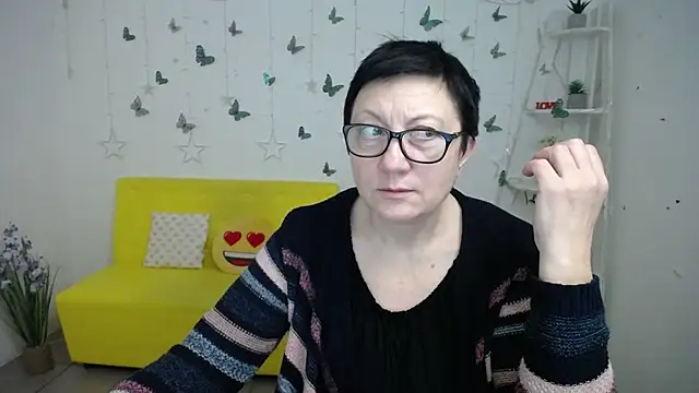 EmilyL0ve Chat XXX live