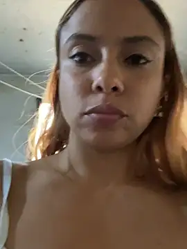 Samantha_rousse28 Adlı Modelin Canlı XXX Sohbeti