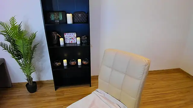 Chat +18 de khloe_starrr ao vivo