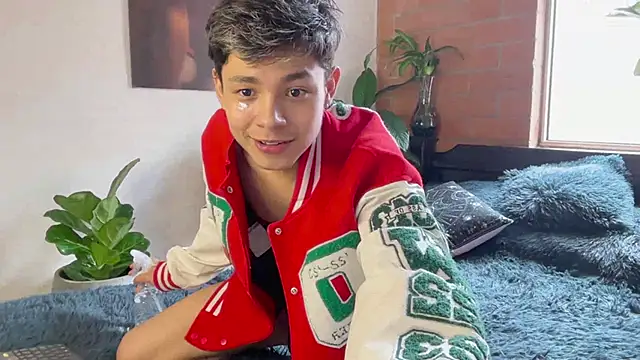 Andy_Belier23 Obrolan Langsung XXX