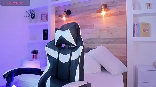 دردشة desireee_ الجنسية المباشرة