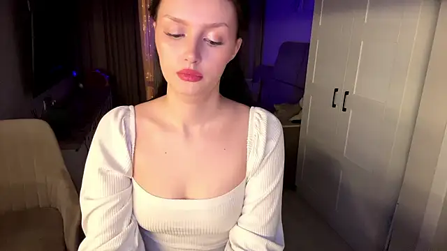 Chat +18 de PinkClouds_ ao vivo