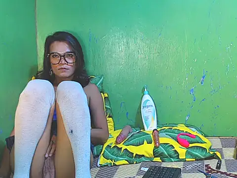 DirtyFistingBarbieのウェブカメラショー