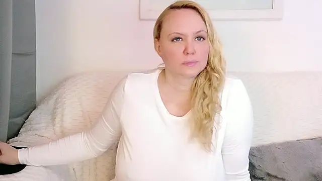 Sarah4you: онлайн-секс-чат