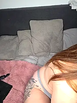 Luna_Lynn Pertunjukan Webcam