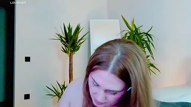 Chat XXX en directo de Miss_Magic_Eyes_