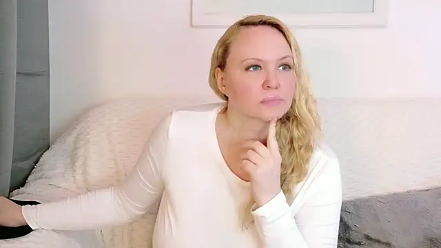 Sarah4you's Live XXX Chat