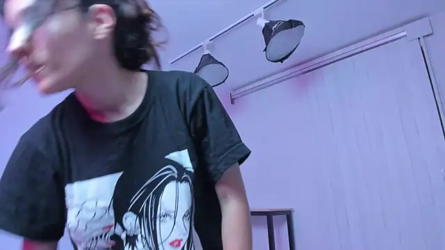 lee_Powder live XXX chat