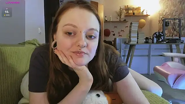 Онлайн чат XXX WonderConnie1