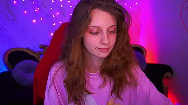 CuteeFoxy live XXX chat