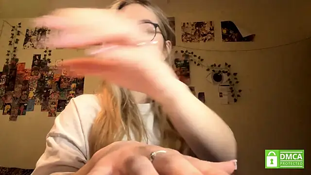 JanelBray – Naživo XXX chat