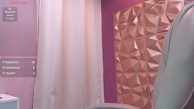 XXX chat uživo modela KimiDeep