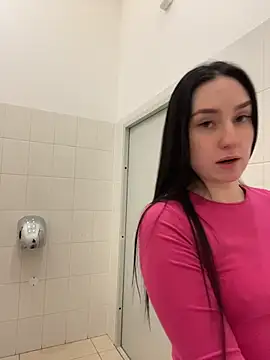 Midnight_Siren live XXX chat