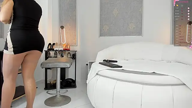 Sara_Gomez: απευθείας συνομιλία ΧΧΧ