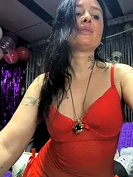 KikiXRed Webcamshow