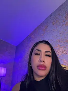 kiim_taaylor's Webcam Show