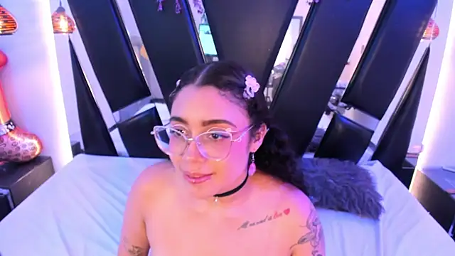 antonelllepiercee: απευθείας συνομιλία ΧΧΧ