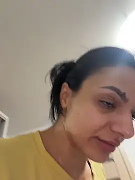 XXX chat uživo modela NNNoire