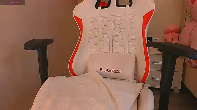 Demonic_Angel_ élő XXX-chatje