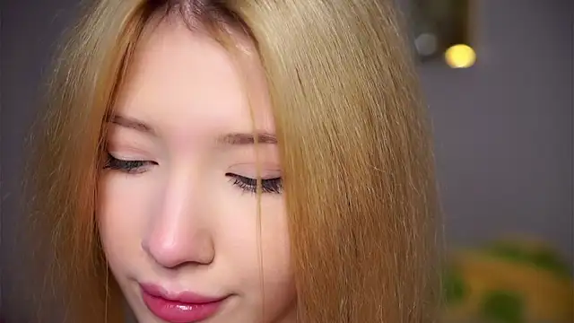 Chat XXX en directo de SunnivaCovil