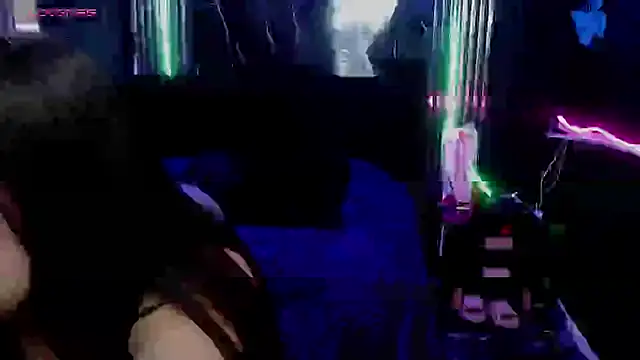 Chat +18 de mia_778 ao vivo