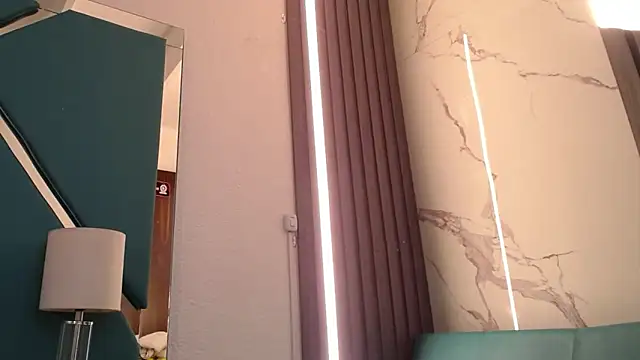 chloe__Jones_: απευθείας συνομιλία ΧΧΧ