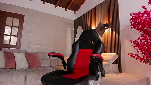 Miaa_lane élő XXX-chatje