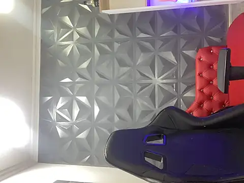 mariana_blondee élő XXX-chatje