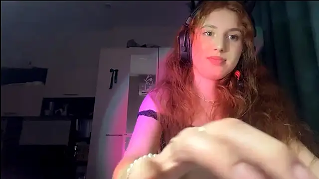 XXX chat uživo modela AliceCarrol