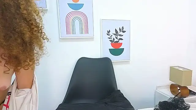 Chat XXX en directo de Vickymiller_