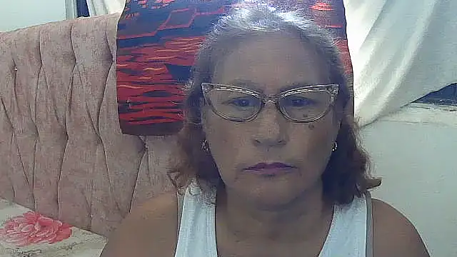 Chat +18 de charrysexy1 ao vivo