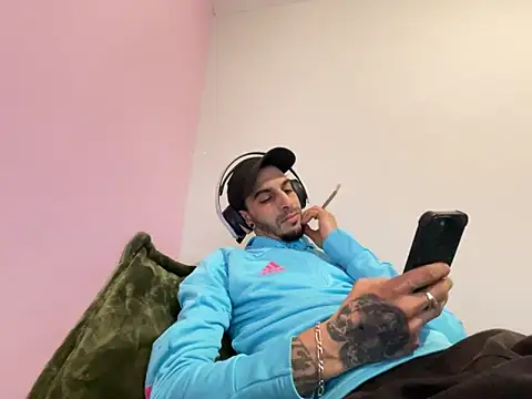 Chat XXX Live Rebeu313