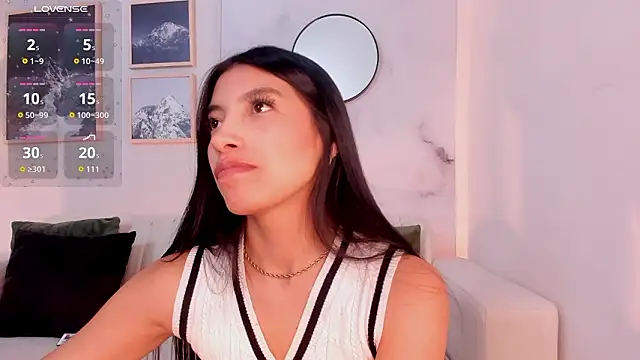 Tiffany_Low: онлайн-секс-чат