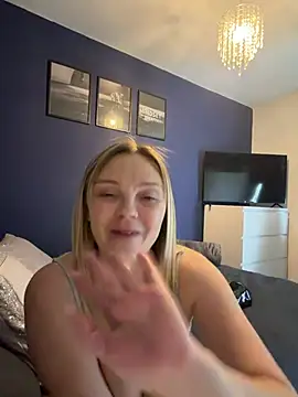 Chatroom XXX en direct de Sky25x